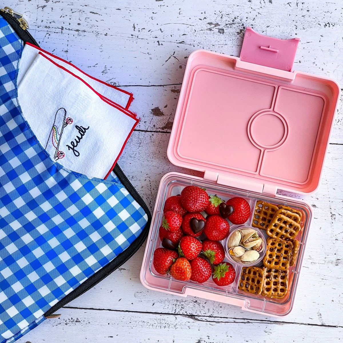Yumbox Snack - Lekvrije Bento Box Lunchbox - 3 Vakken - Coco Roze / Rainbow Tray 3 Yumbox Snack - Lekvrije Bento Box Lunchbox - 3 Vakken - Coco Roze / Rainbow Tray - Afbeelding 3