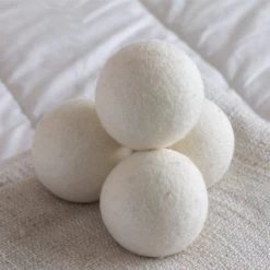 Apeiron Drogerballen - Droogballen - 6 XL Wasbollen - Droger - Duurzaam - Wasmachine - Wasverzachter - Energie Besparen - Zero Waste - Schapenvacht - Wol 15 Apeiron Drogerballen - Droogballen - 6 XL Wasbollen - Droger - Duurzaam - Wasmachine - Wasverzachter - Energie Besparen - Zero Waste - Schapenvacht - Wol -Huishoud Verkoop 1200x1200 470