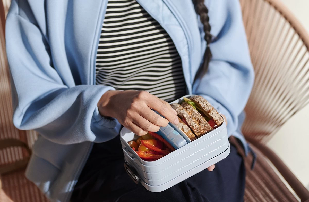 Mepal - Lunchbox Take A Break Midi – Geschikt Voor 4 Boterhammen – Nordic Blue – Lunchbox Voor Volwassenen 3 Mepal - Lunchbox Take A Break Midi – Geschikt Voor 4 Boterhammen – Nordic Blue – Lunchbox Voor Volwassenen - Afbeelding 3