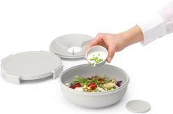 Brabantia Make & Take Salade Lunchbox - 1,3 L - Kunststof - Light Grey -Huishoud Verkoop 1200x793 6
