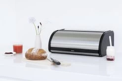 Brabantia Broodtrommel - Met Schuifdeksel - Matt Steel Fingerprint Proof -Huishoud Verkoop 1200x798 17
