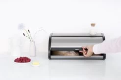 Brabantia Broodtrommel - Met Schuifdeksel - Matt Steel Fingerprint Proof -Huishoud Verkoop 1200x799 27