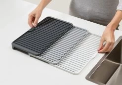 Joseph Joseph - Tier - Afdruipmat - Uitschuifbaar - Grijs -Huishoud Verkoop 1200x836 3