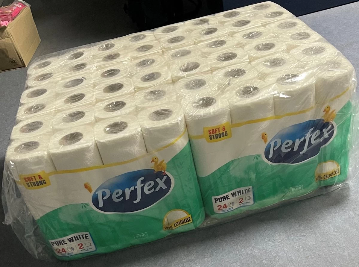 Perfex Toiletpapier Pure White 2-Laags 24 Rollen X 6 Pak Mega Voordeelpak 144 Rollen 2 Perfex Toiletpapier Pure White 2-Laags 24 Rollen X 6 Pak Mega Voordeelpak 144 Rollen - Afbeelding 2