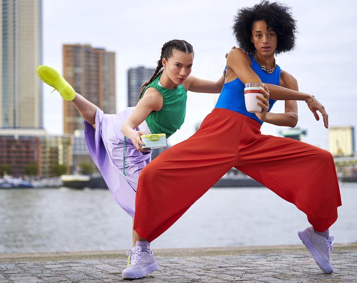 Mepal – Limited Edition Lunchpot Ellipse – Praktische Muesli Beker To Go – Strawberry Vibe – Geschikt Voor Vriezer, Magnetron En Vaatwasser - Onbeperkt Genieten 3 Mepal – Limited Edition Lunchpot Ellipse – Praktische Muesli Beker To Go – Strawberry Vibe – Geschikt Voor Vriezer, Magnetron En Vaatwasser - Onbeperkt Genieten - Afbeelding 3