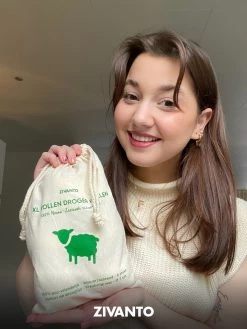 Drogerballen - Droogballen Voor Wasdrogers - Wasdrogerballen, Wasbollen & Wasballen - 100% Diervriendelijk, Duurzaam & Herbruikbaar - Duurzaam Cadeau - Energie Besparen - RWS Wol & Zero Waste - 6 Stuks Van Zivanto 14 Drogerballen - Droogballen Voor Wasdrogers - Wasdrogerballen, Wasbollen & Wasballen - 100% Diervriendelijk, Duurzaam & Herbruikbaar - Duurzaam Cadeau - Energie Besparen - RWS Wol & Zero Waste - 6 Stuks Van Zivanto -Huishoud Verkoop 900x1200 2